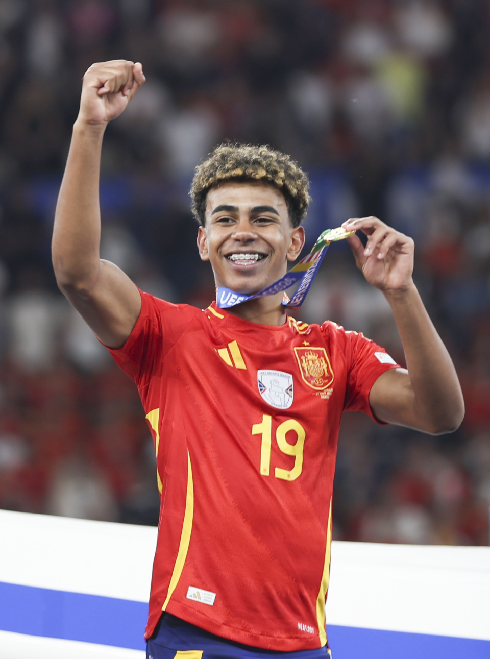 [中超]五粒进球三次越位 玉昆主场惜败海港
